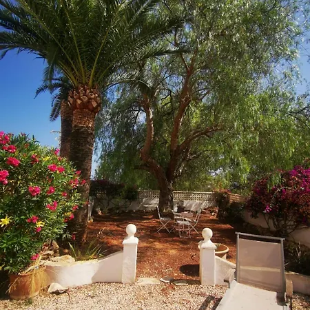 Paquero Downstairs With Your Own Private Garden And Your Own Private Pool * Fanadix