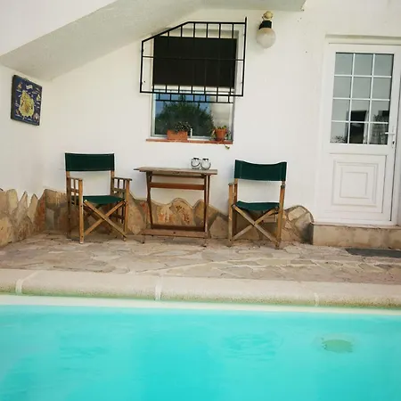 Paquero Downstairs With Your Own Private Garden And Your Own Private Pool * Fanadix