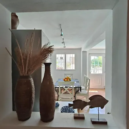 Paquero Downstairs With Your Own Private Garden And Your Own Private Pool Villa *